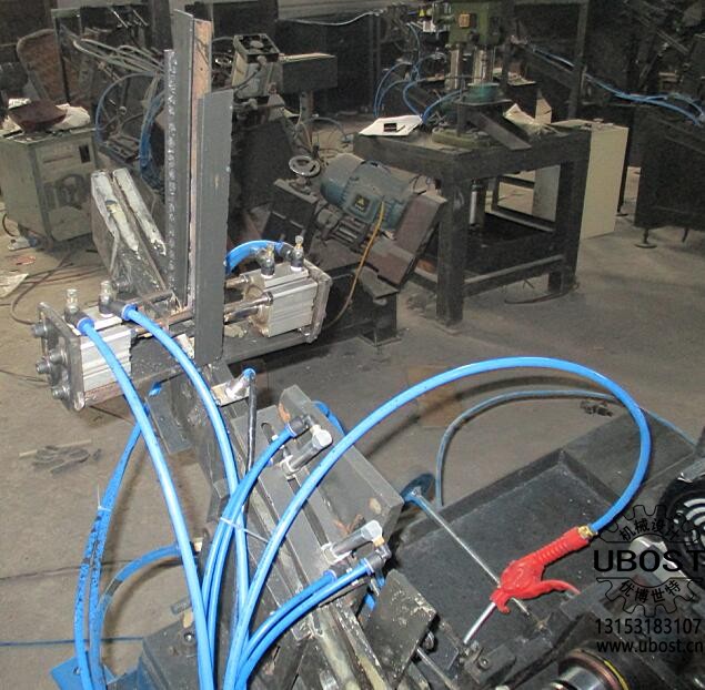優(yōu)博世特，ubost,鉆孔機(jī)，銷軸，螺栓，自動，攻絲機(jī)，機(jī)械手，非標(biāo)自動化，設(shè)備，銷軸鉆孔機(jī)，螺栓鉆孔機(jī)，