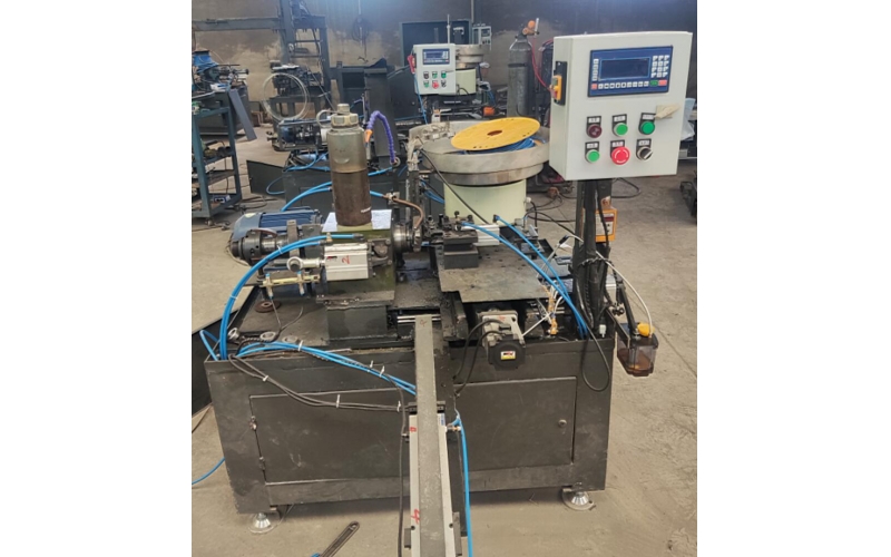 車套-自動單軸伺服儀表車床