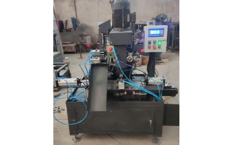 螺栓、銷軸-自動銑槽機