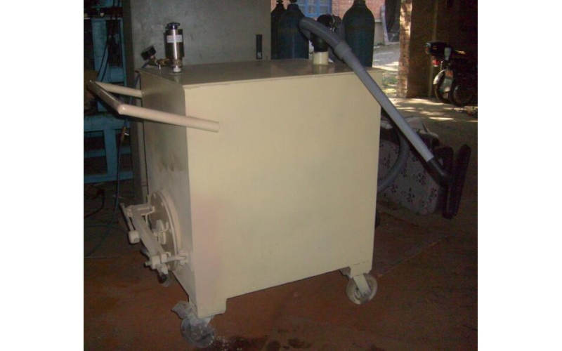 廢液（鐵削、油泥）氣動(dòng)吸液車