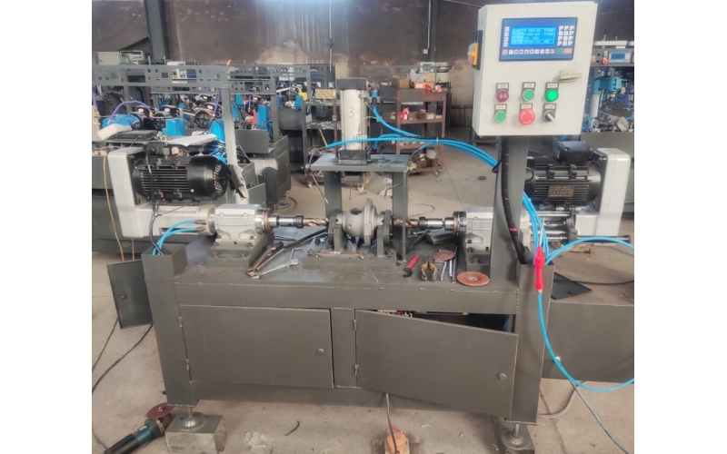 差速殼-兩軸氣動(dòng)去毛刺機(jī)