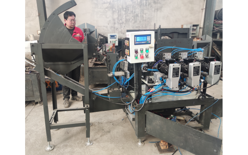 螺栓銷軸-五軸自動鉆孔倒角機(jī)