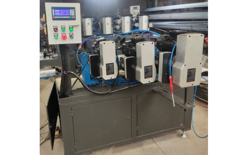 園棒-倒角鉆孔攻絲機