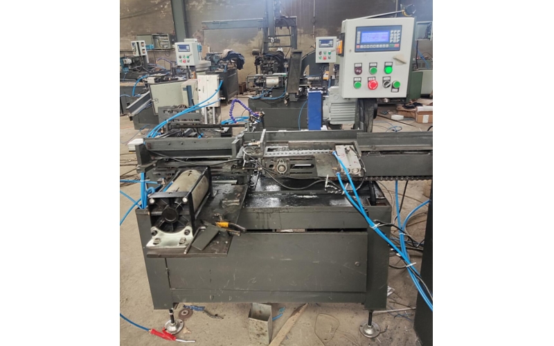 園棒-單端打中心孔倒角機