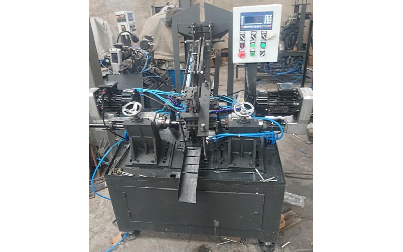 銷軸、螺栓-兩軸全自動(dòng)鉆孔、單倒角一體機(jī)