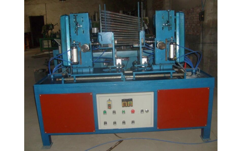 長軸-兩端中心孔自動鉆孔機(jī)